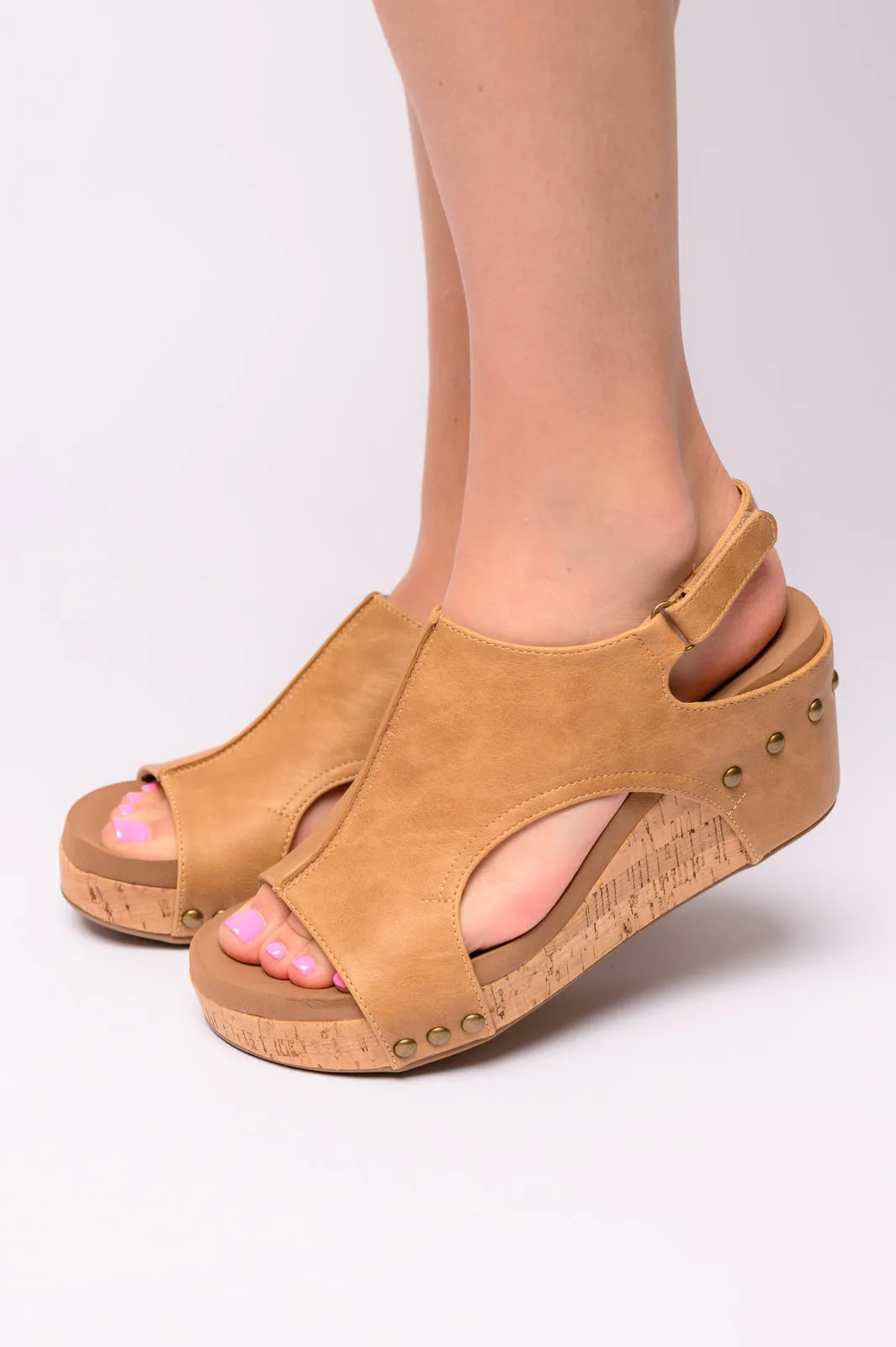 Carley Wedge Sandals in Caramel Smooth Corkys