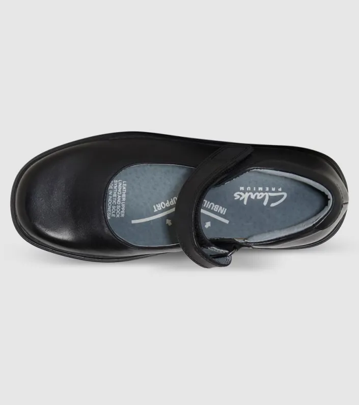 clarks indulge (extra wide) junior kids