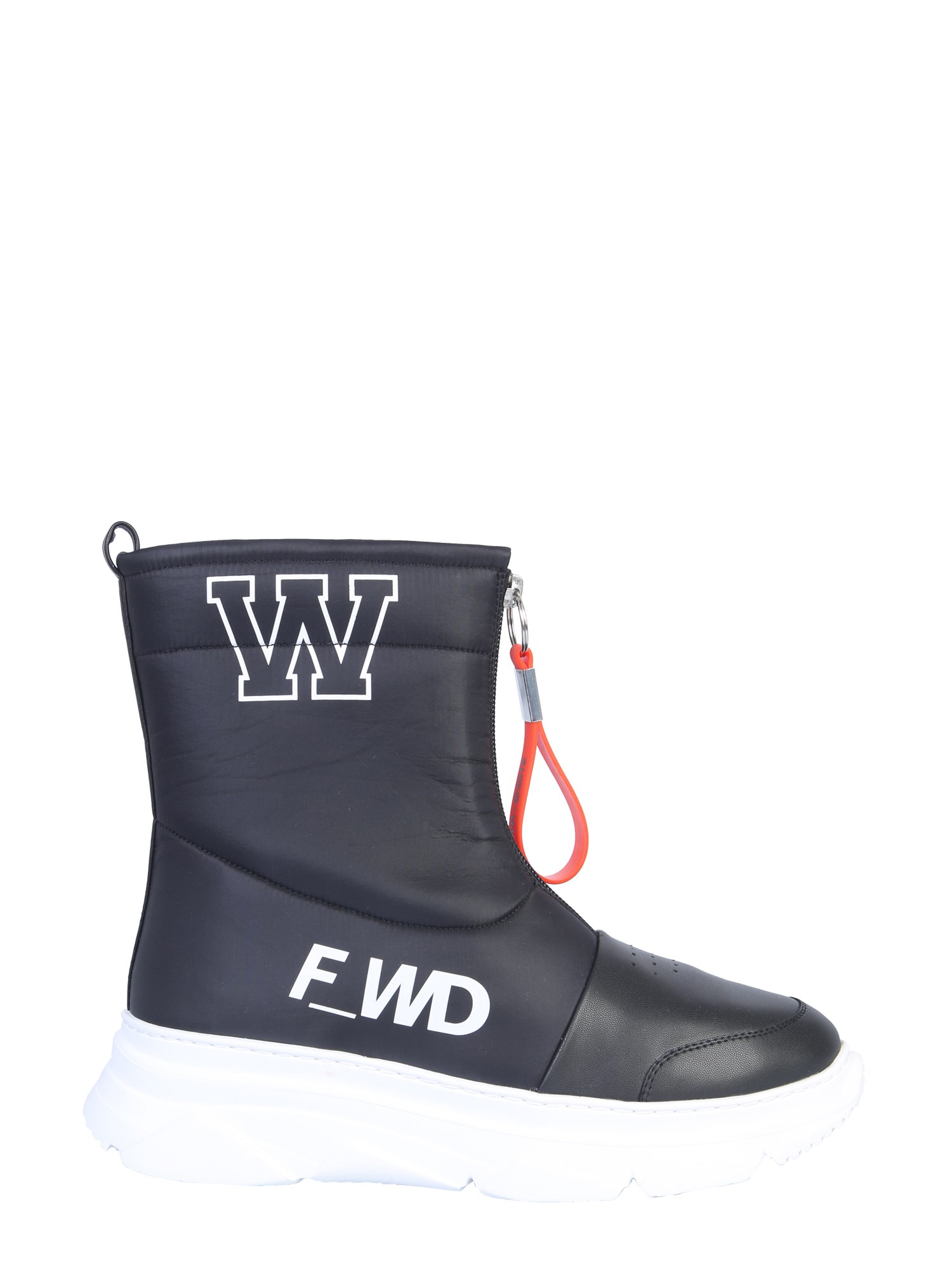 FORWARD    FAUX LEATHER BOOT WITH ZIP