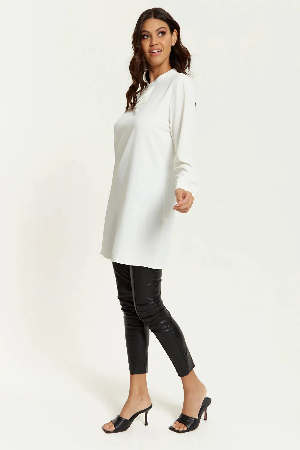 Hoxton Gal Oversized Long Sleeves Detailed Collar Tunic