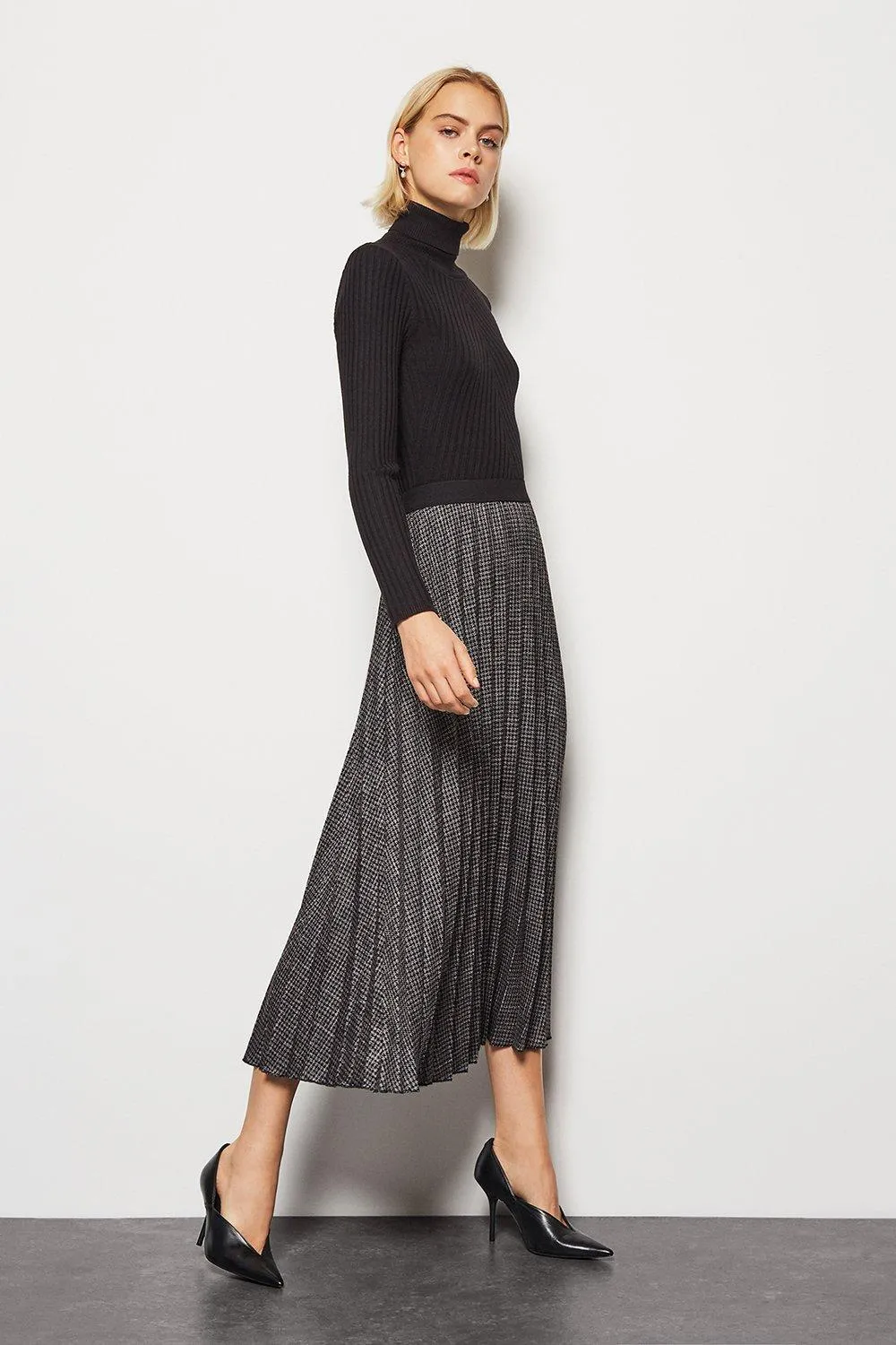 Pleated Houndstooth Midi Skirt | Karen Millen