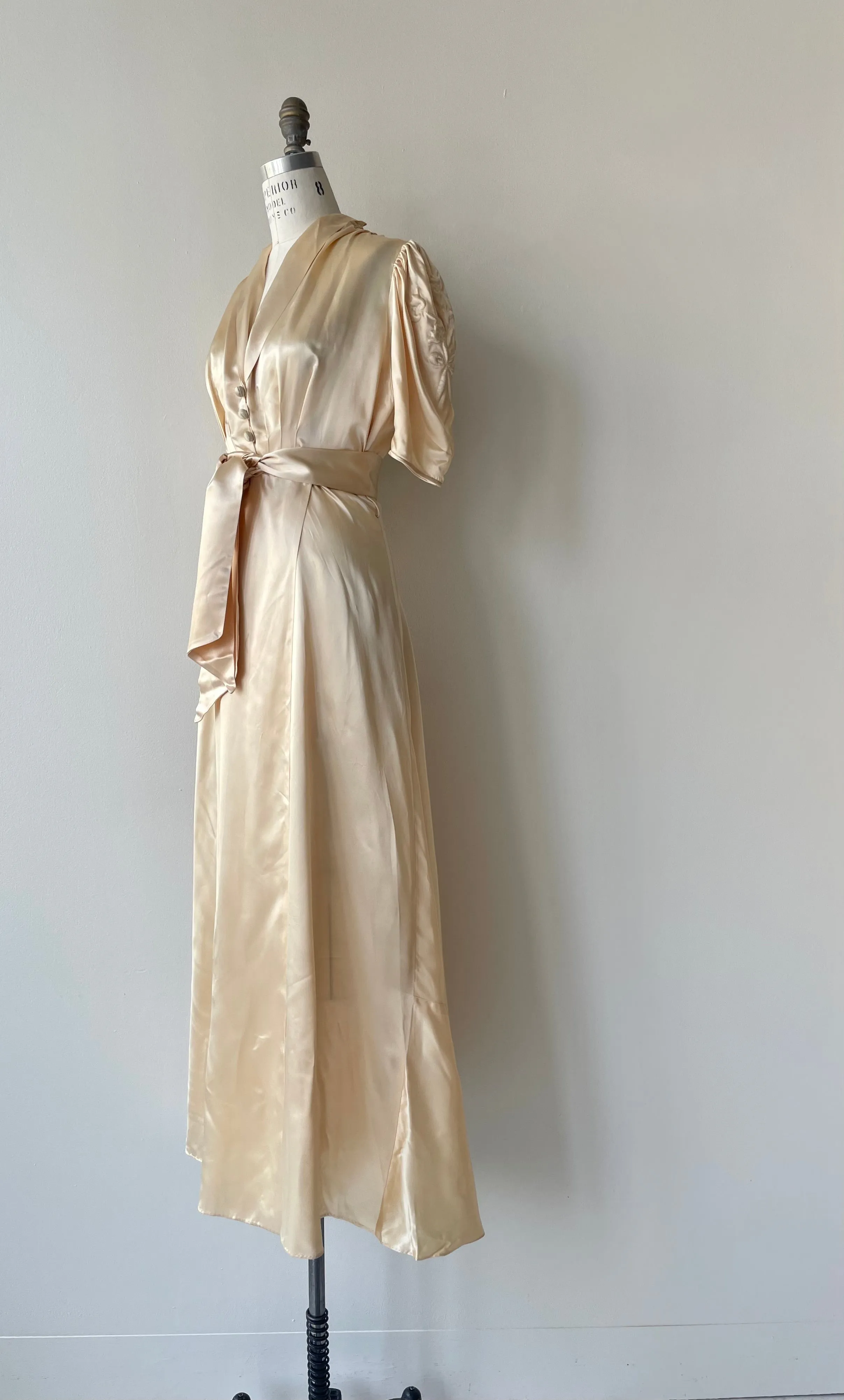 Tresor Wrap Dress | 1940s