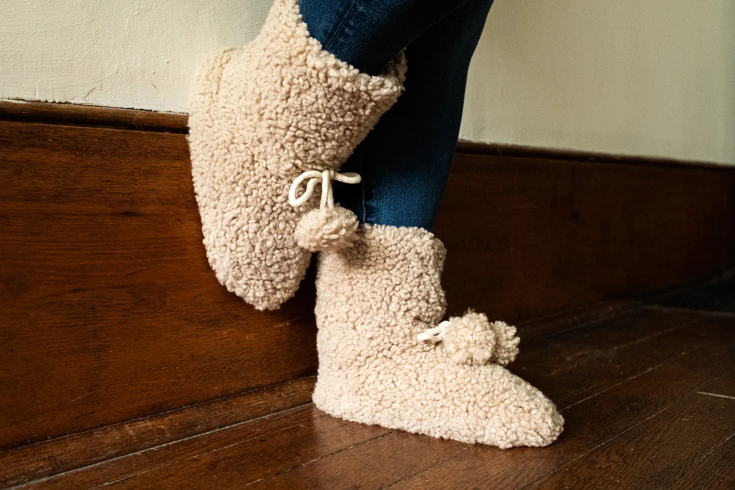 Women's Genuine Sheepskin Wren Bootie Slippers