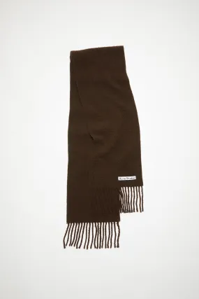 Wool fringe scarf