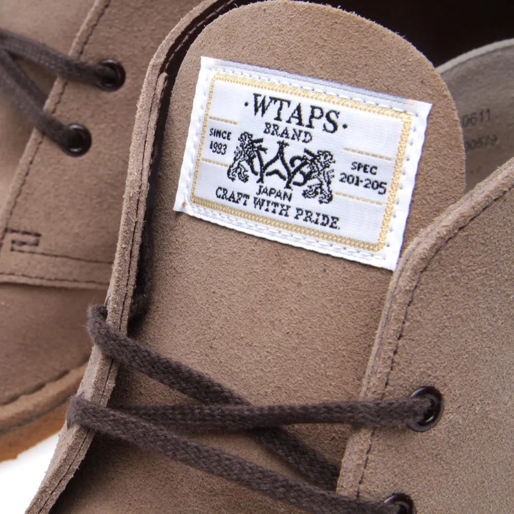 WTAPS x Clarks Originals Desert BootBeige